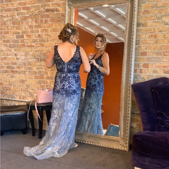 Poshmark mother of the bride dress hotsell